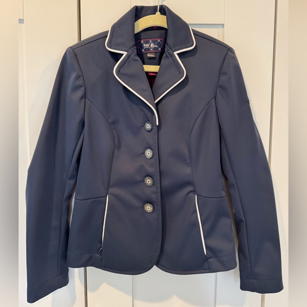 Fair Play youth equestrian competition jacket. Navy size 140. US size 9/10